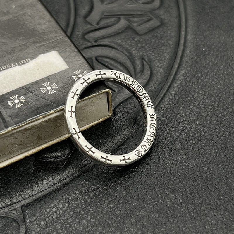 Ch**me He**ts 3mm smooth ring