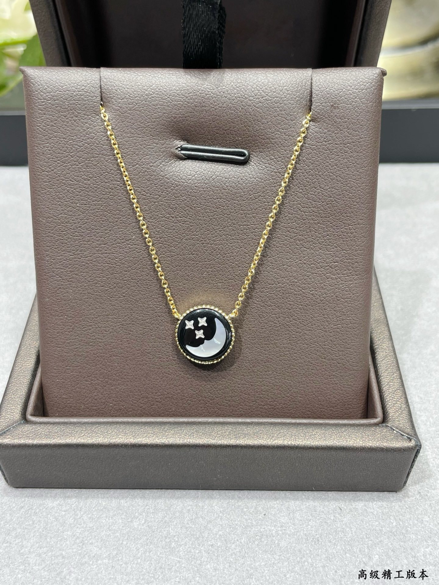 D*or rose céleste medallion necklace