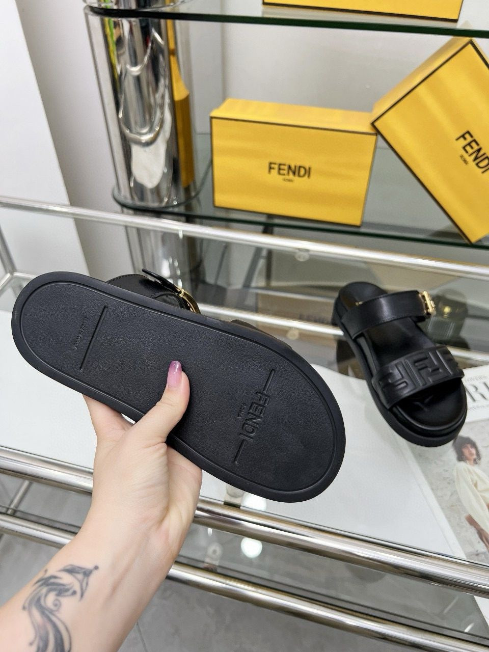 ua F**di feel ff double band sandal