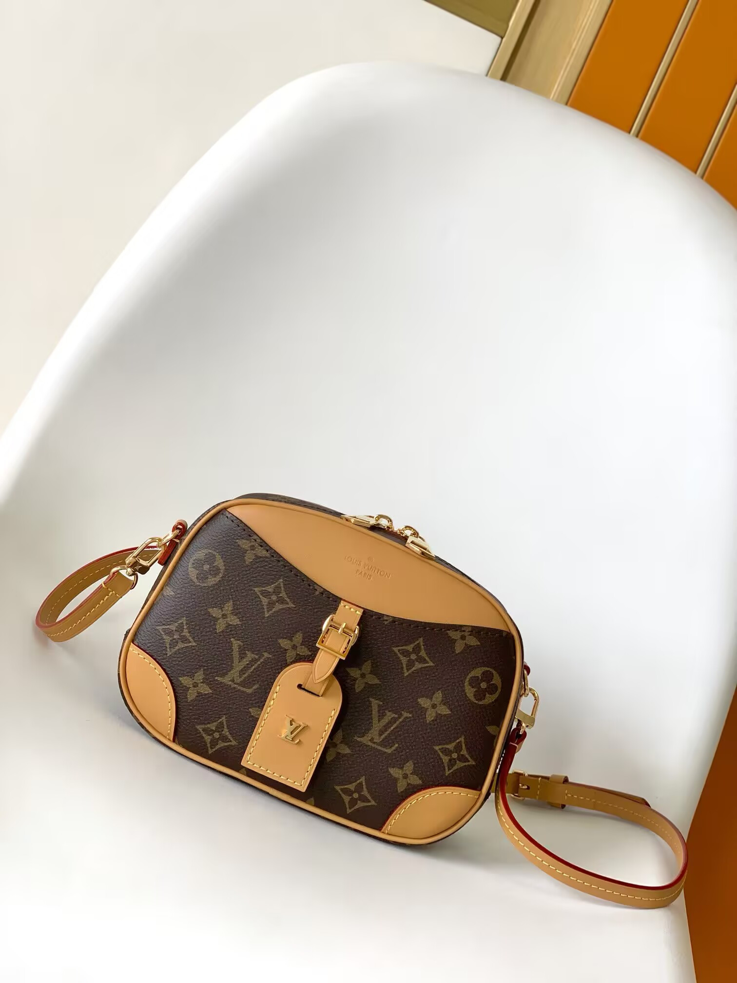 LV DEAUVILLE MINI M45528 22x15x7cm