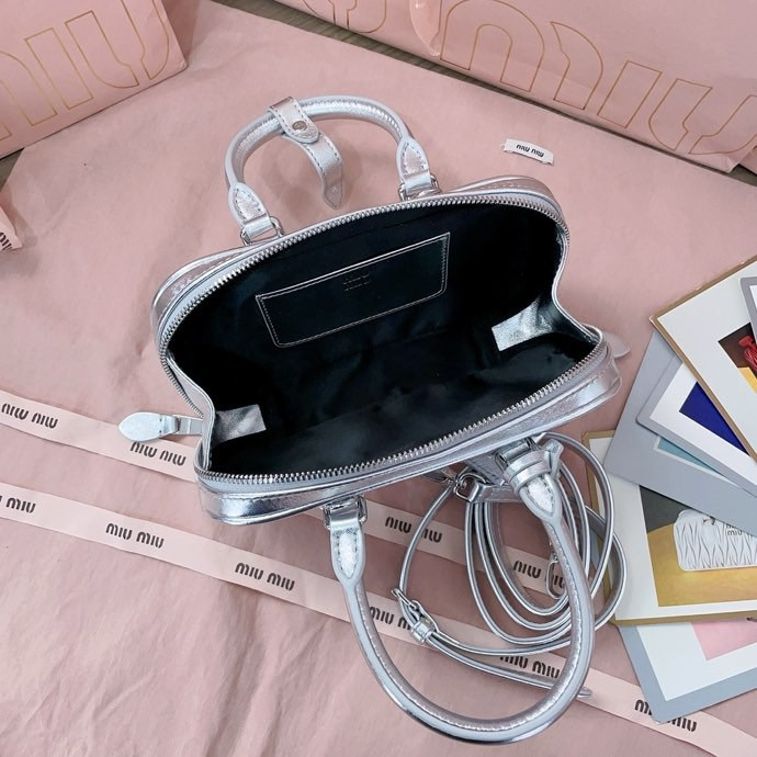M1v M1v arcadie matelassé nappa leather bag 22x10.5x7.5cm