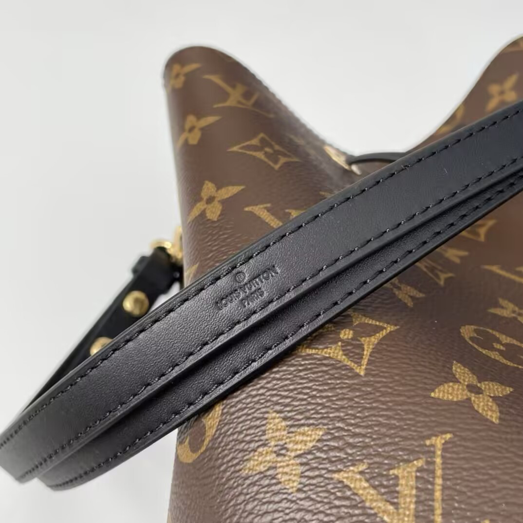 LV NÉONOÉ MM M44020 26 x 26 x 17.5 CM