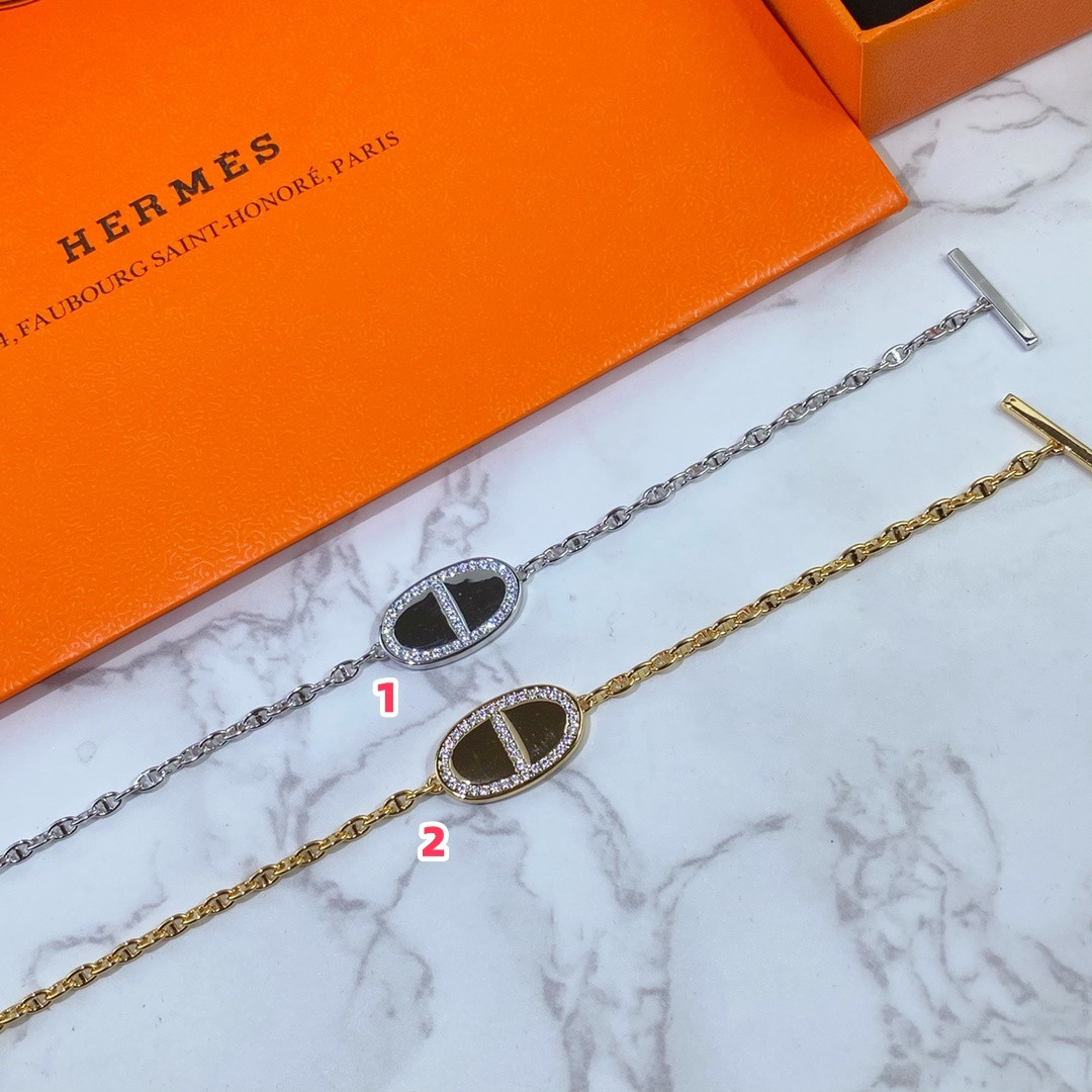 H**mes round  h pendant bracelet