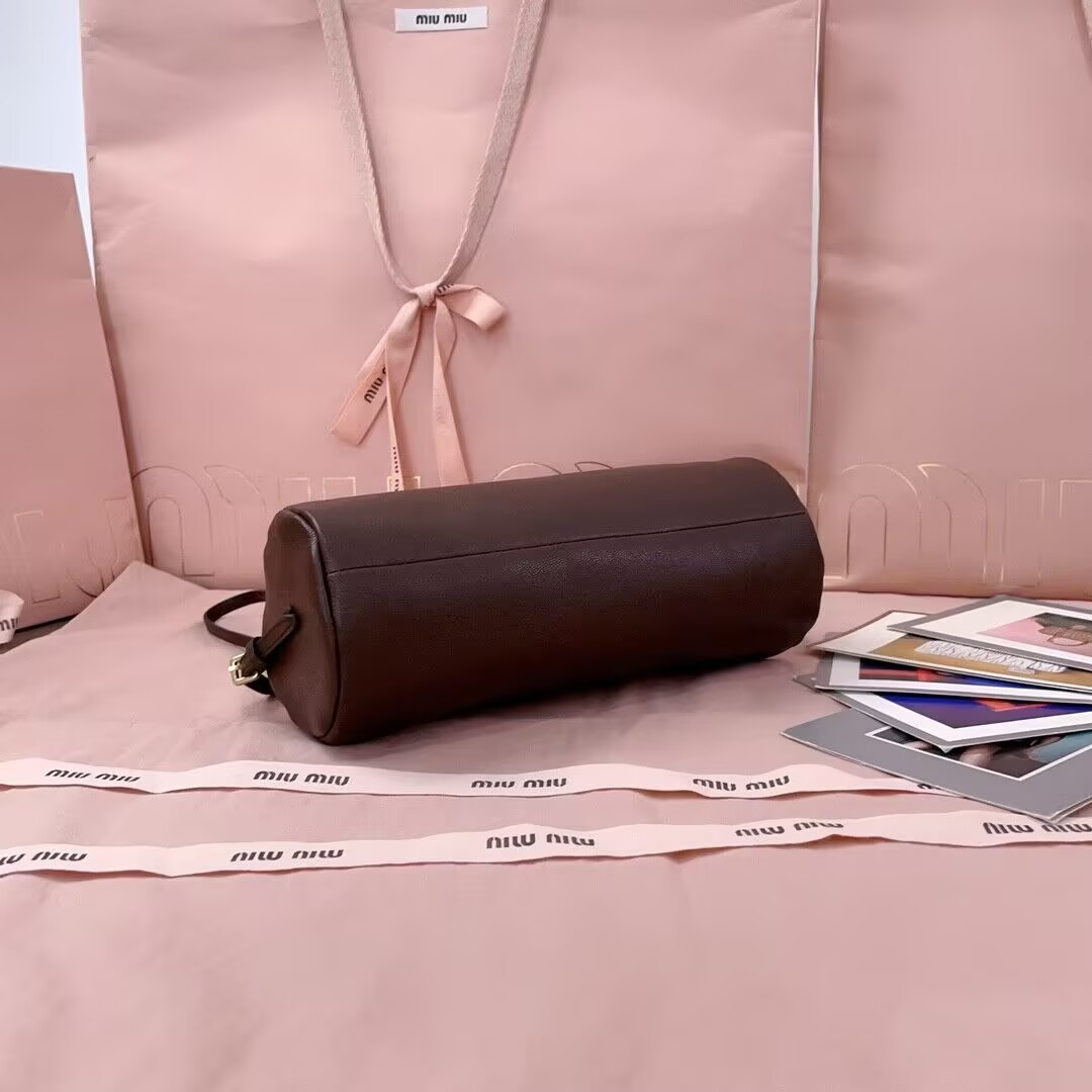 M1v M1v nappa leather pouch 22x9x9cm