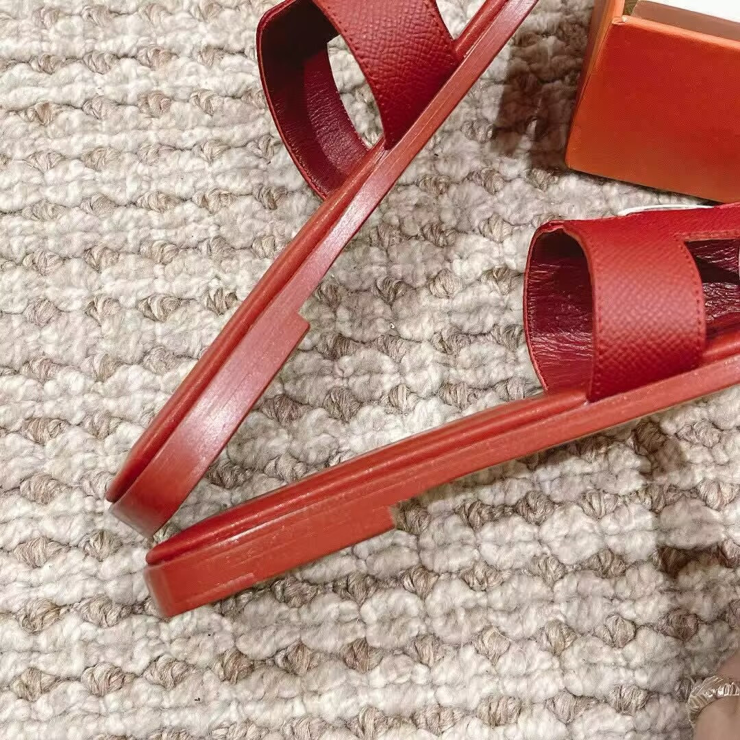 ua H**mes oran sandal