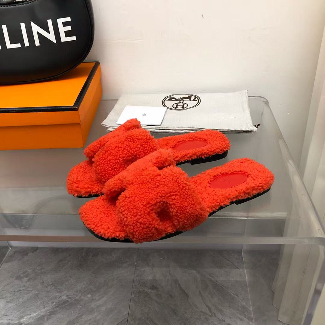 ua H**mes oran sandal