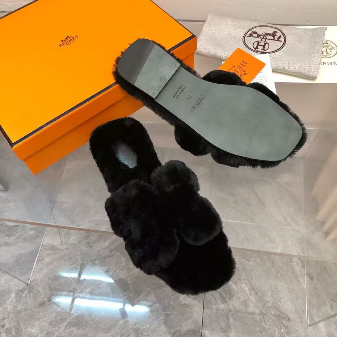 ua H**mes chypre sandal
