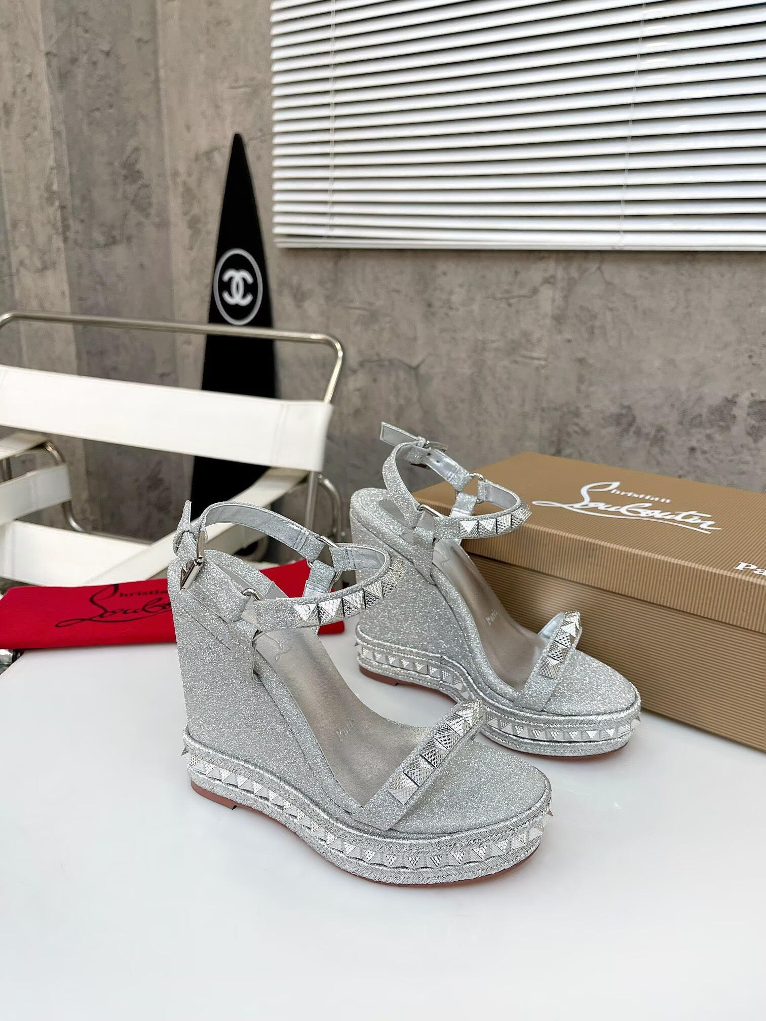 ua Ch**an louboutin pyraclou 120 mm
