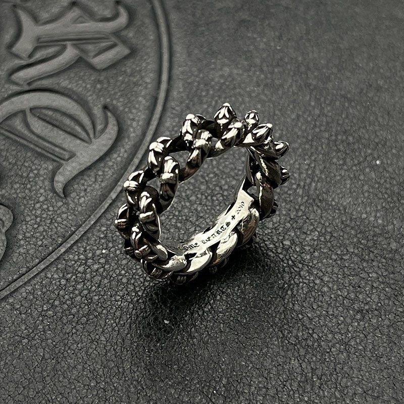 Ch**me He**ts twisted chain ring