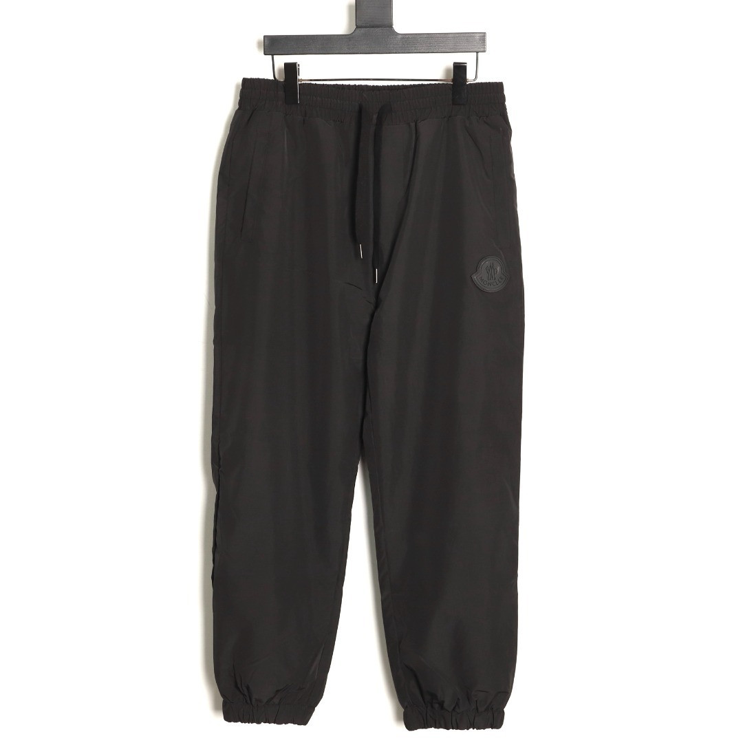 M0nc1er 22fw pants