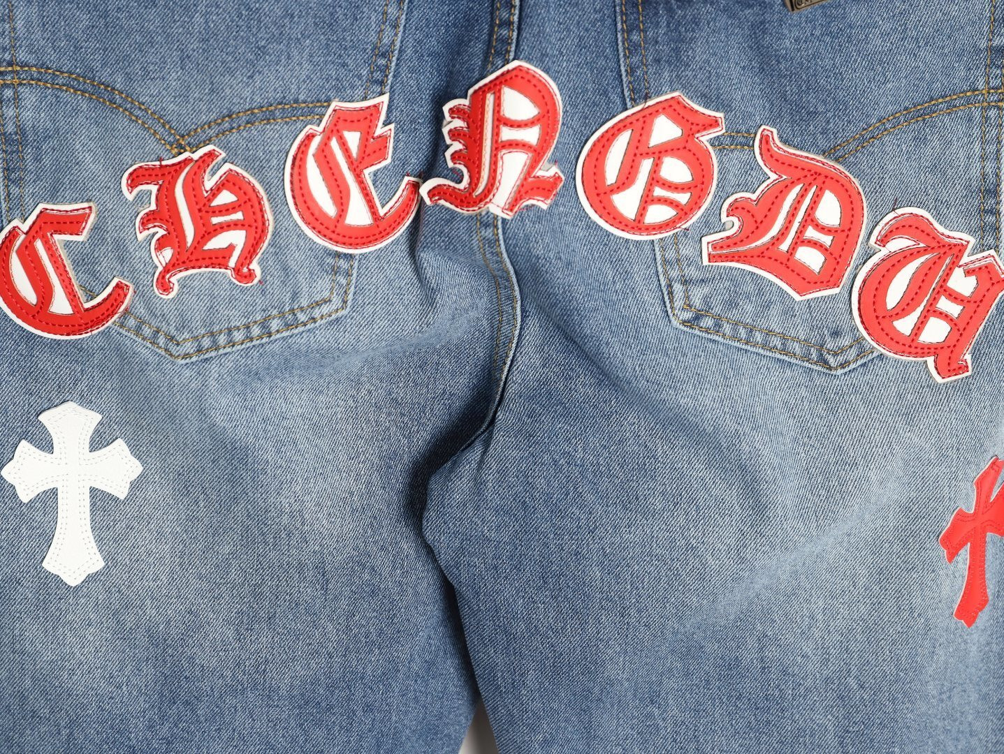 Ch**me He**ts jeans