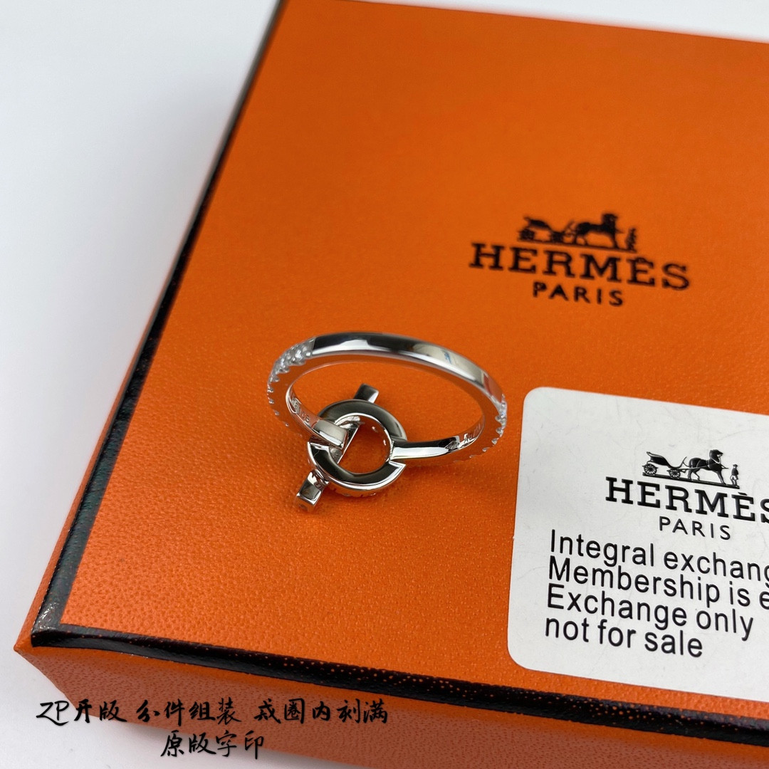H**mes ot buckle full di*m*nd ring