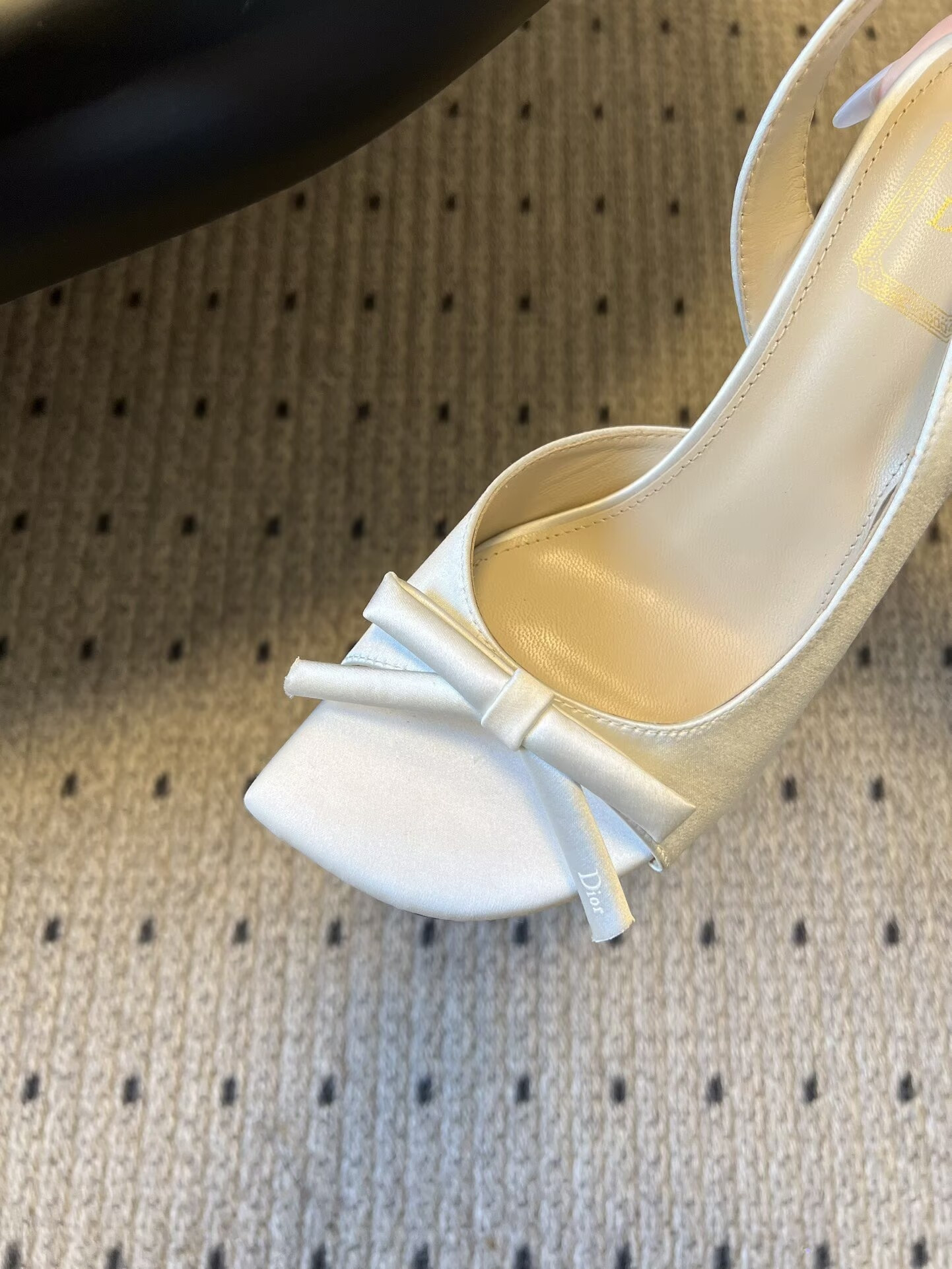 ua D*or bow heeled slingback sandal
