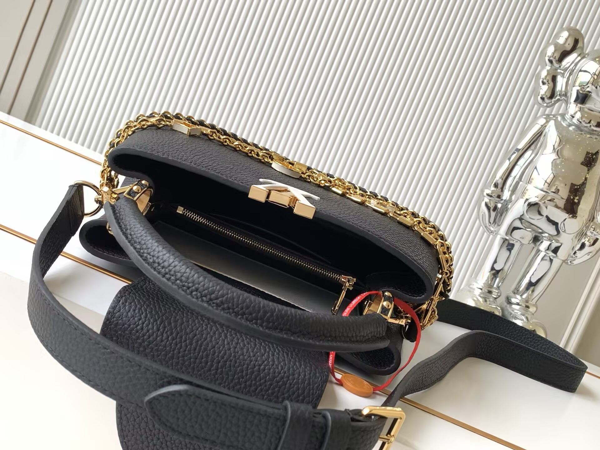 LV Capucines BB M12345 27x17.3x9cm