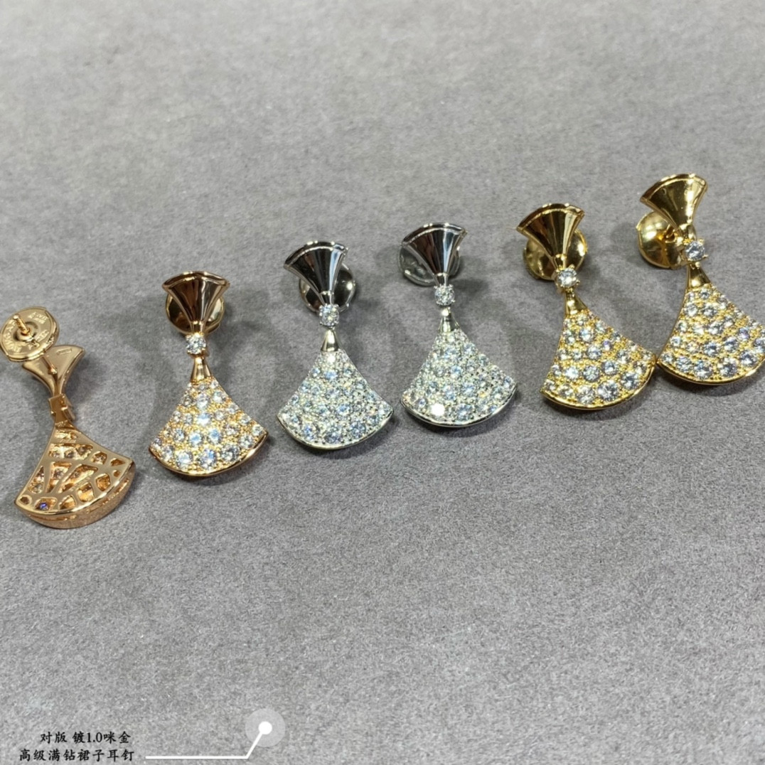 b*l*ai Di*m*nd fan-shaped skirt earrings