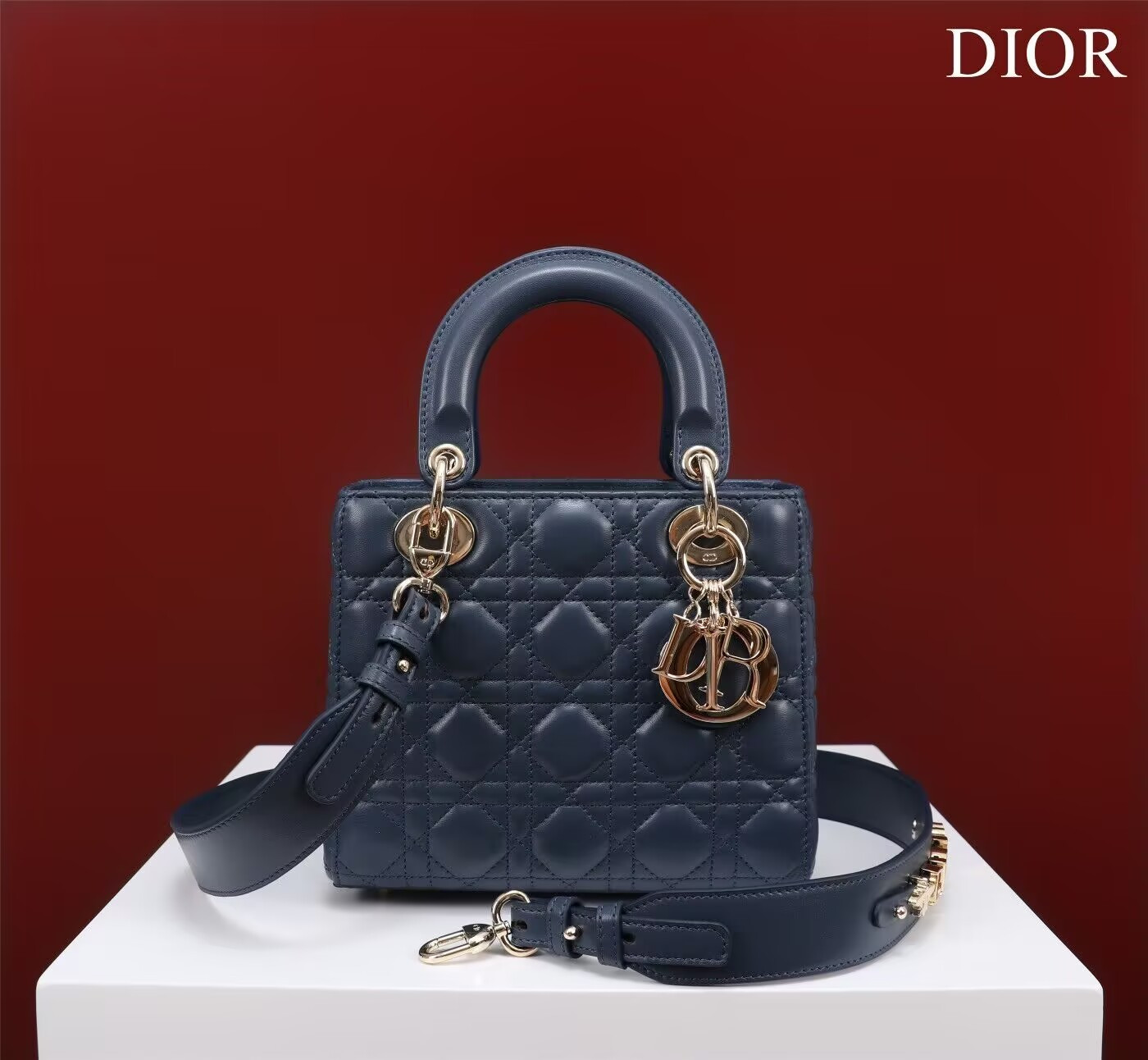 small lady D*or my abcD*or bag 20 x 17 x 8 cm