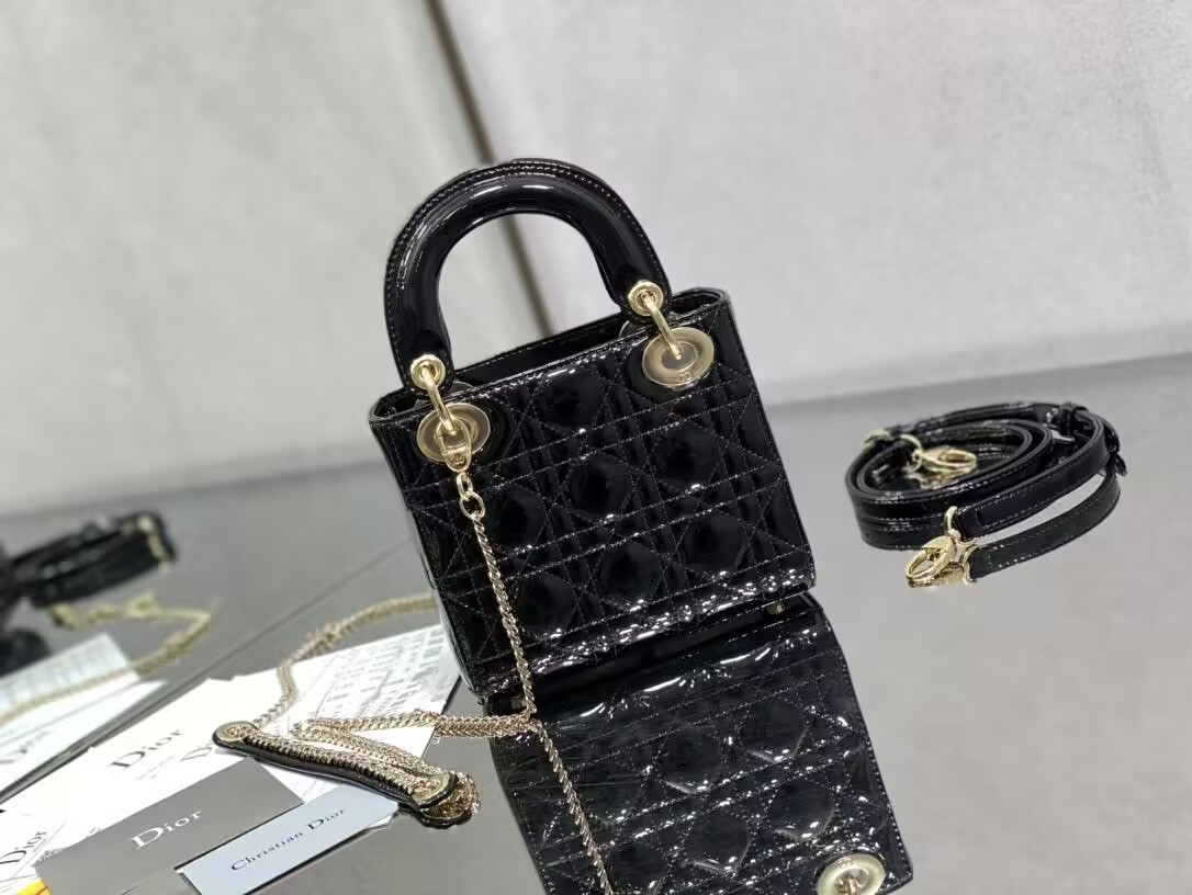 mini lady D*or bag patent cannage calfskin 17 x 15 x 7 cm