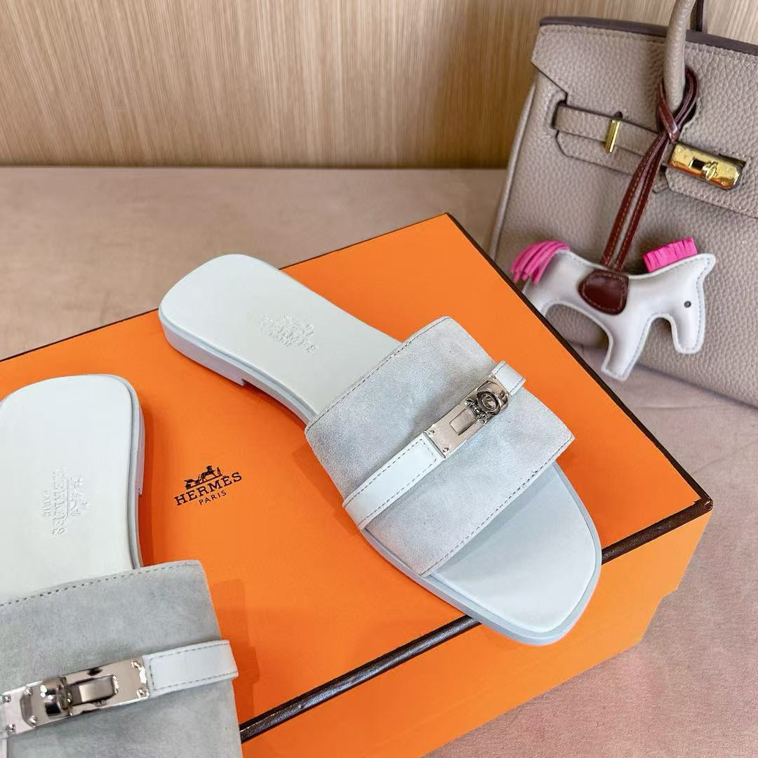 ua H**mes giulia sandal