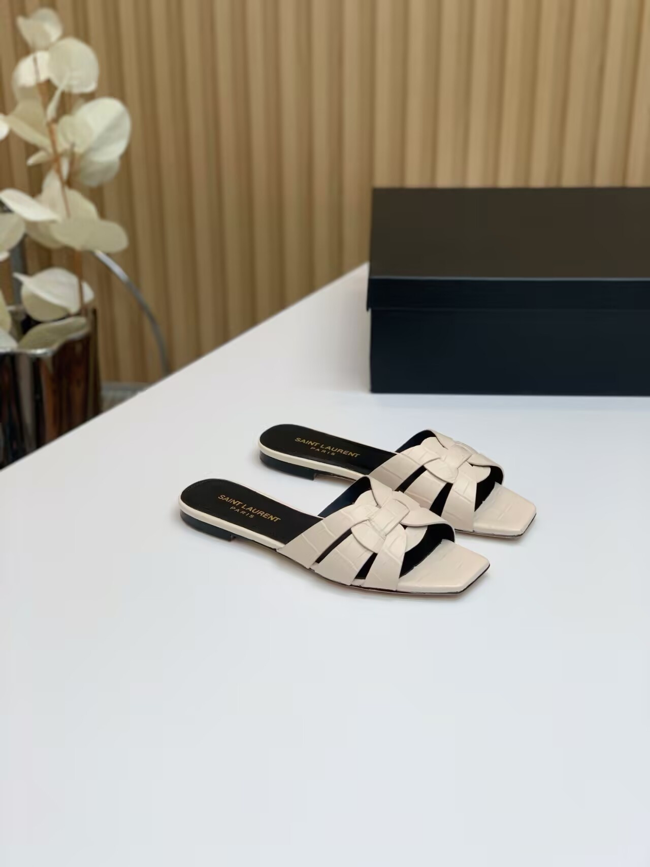 ua Y*L slides