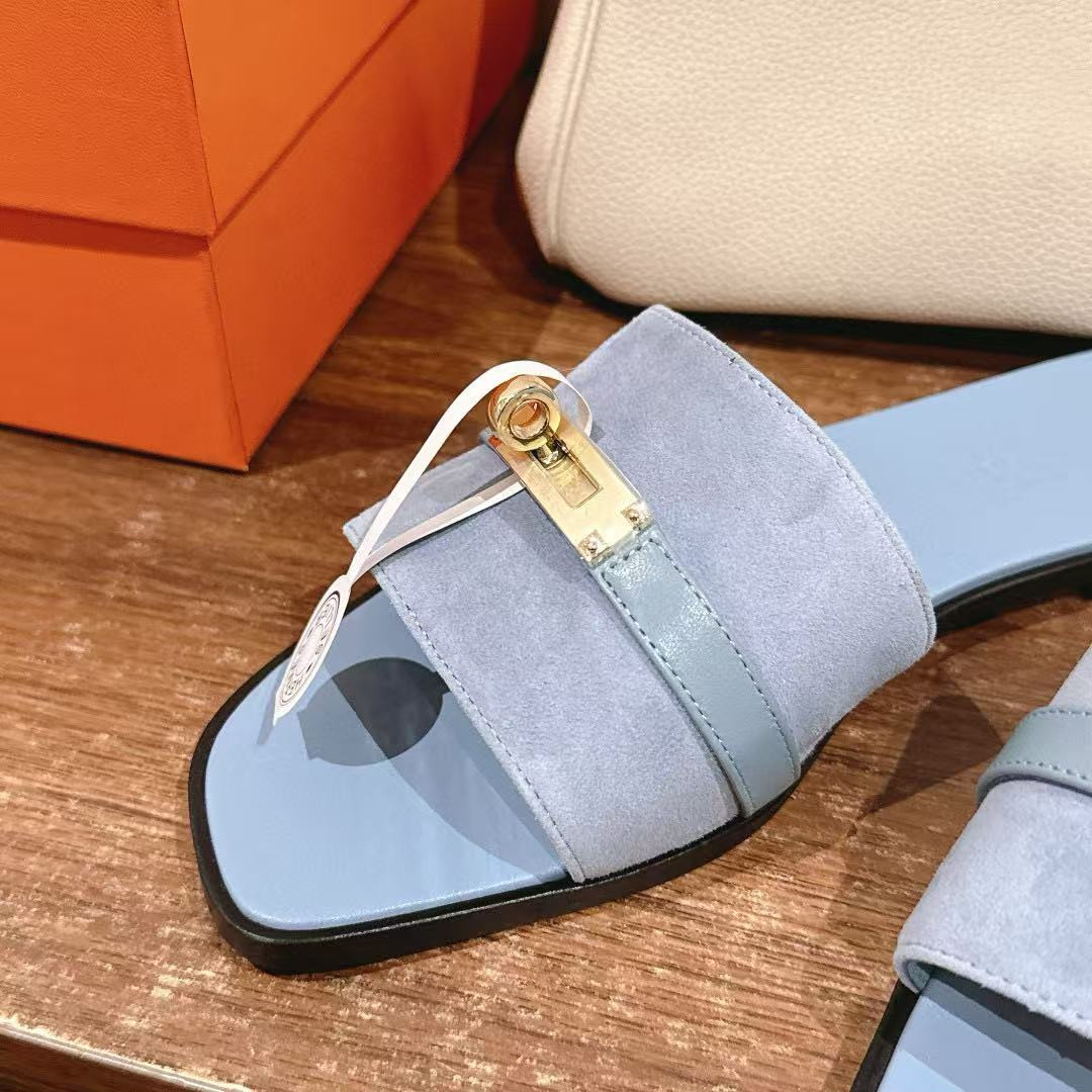 ua H**mes giulia sandal