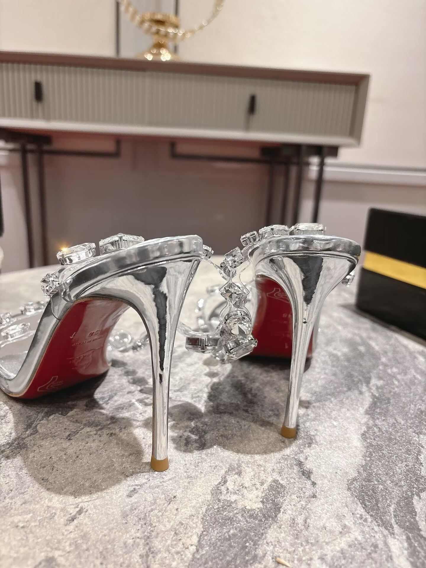 ua Ch**an louboutin rosalie jewel
