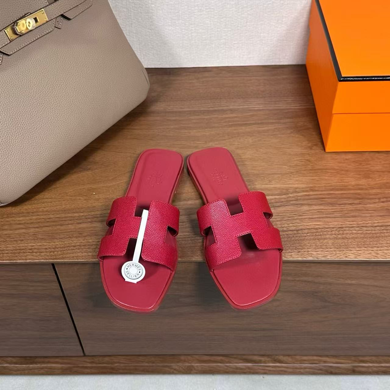 ua H**mes oran sandal