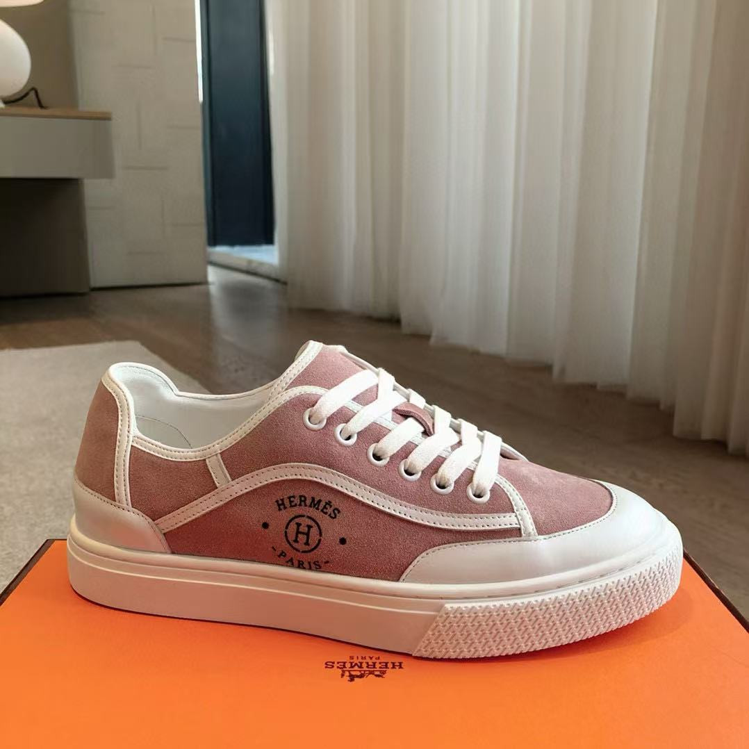 ua H**mes get sneaker