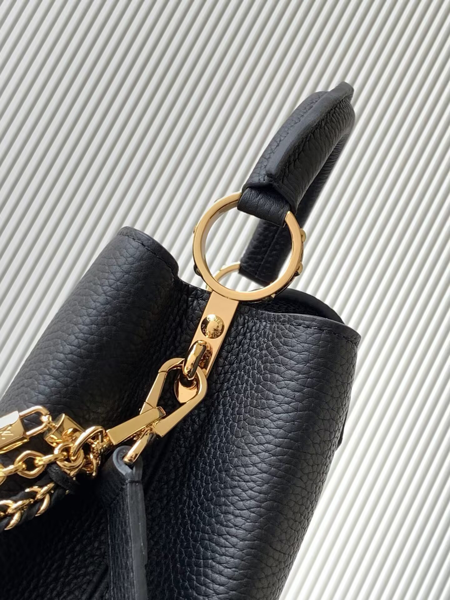 LV Capucines BB M12345 27x17.3x9cm
