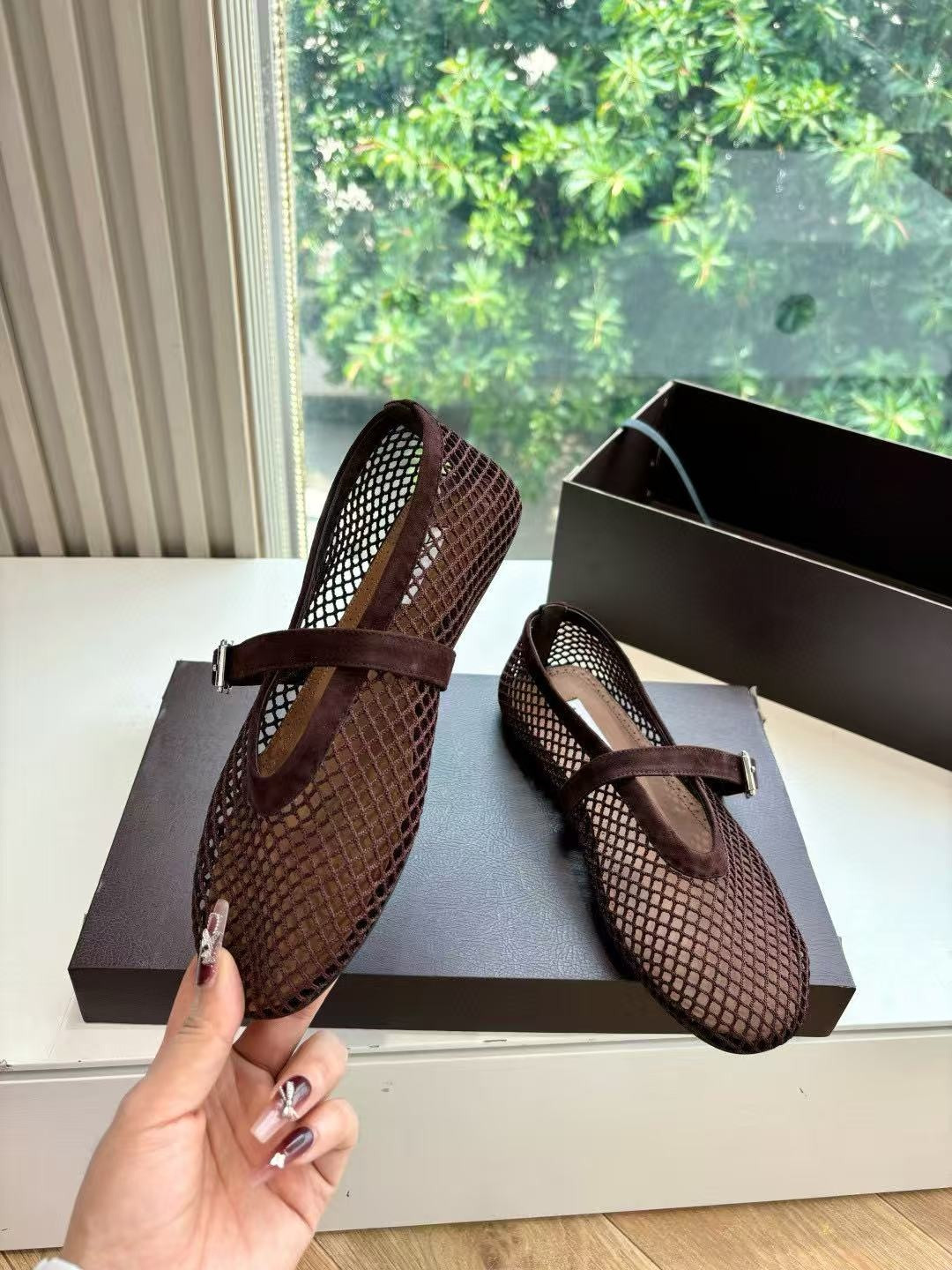 UA A1a1a BALLET FLATS IN FISHNET