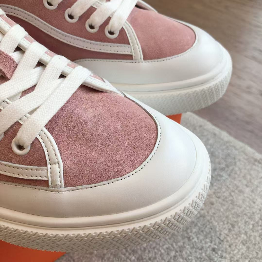 ua H**mes get sneaker
