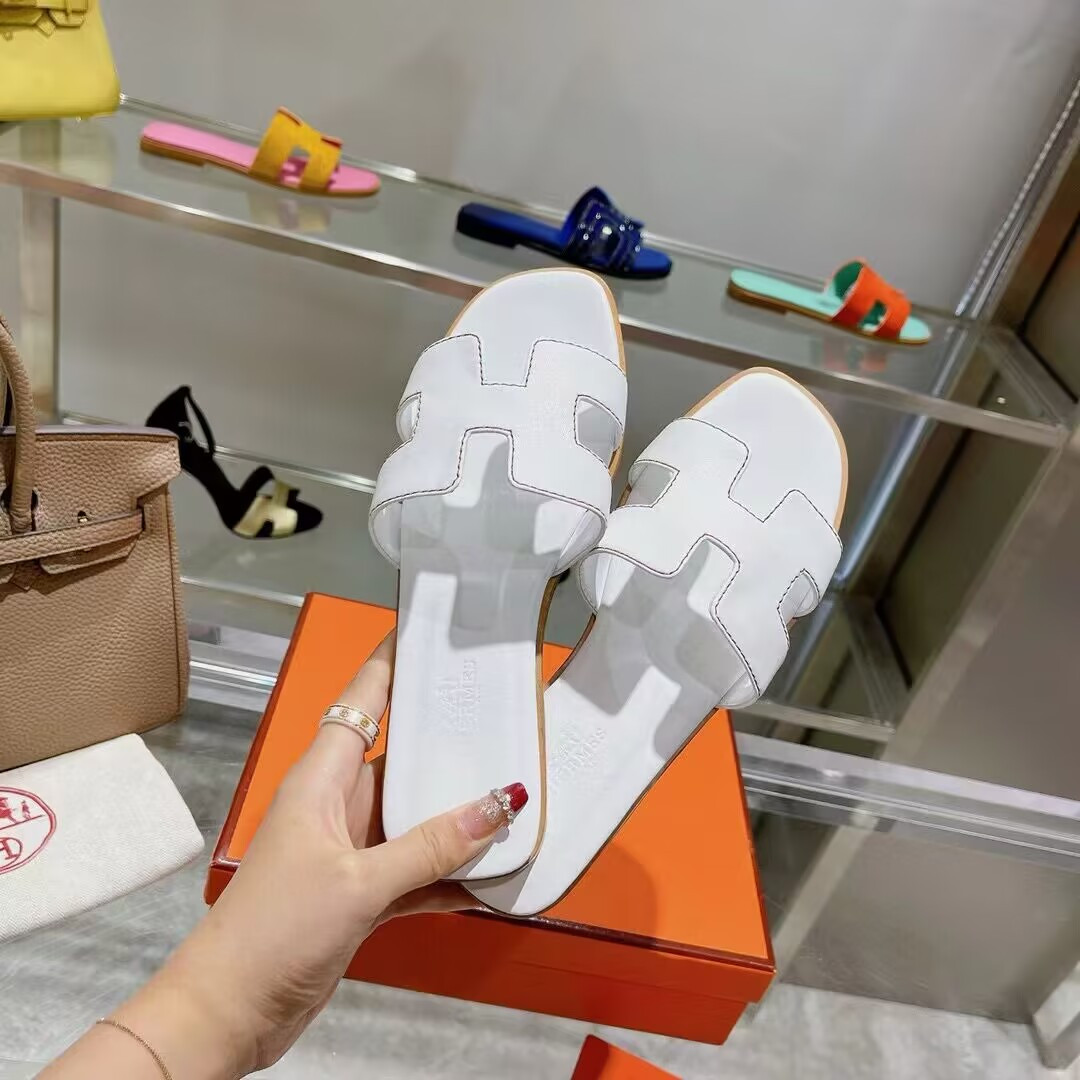 ua H**mes oran sandal