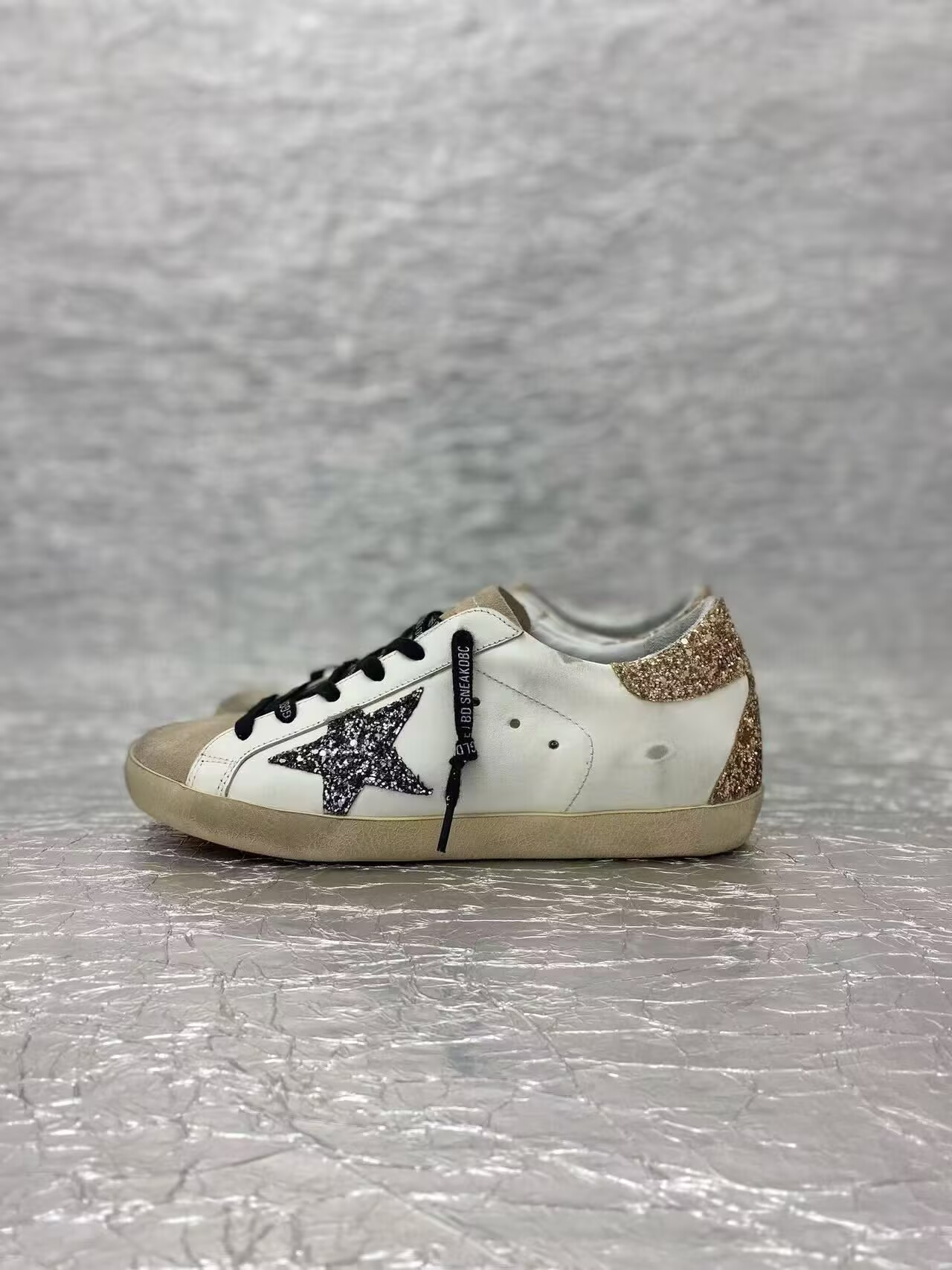 ua g01den G003e s*per-star sneaker