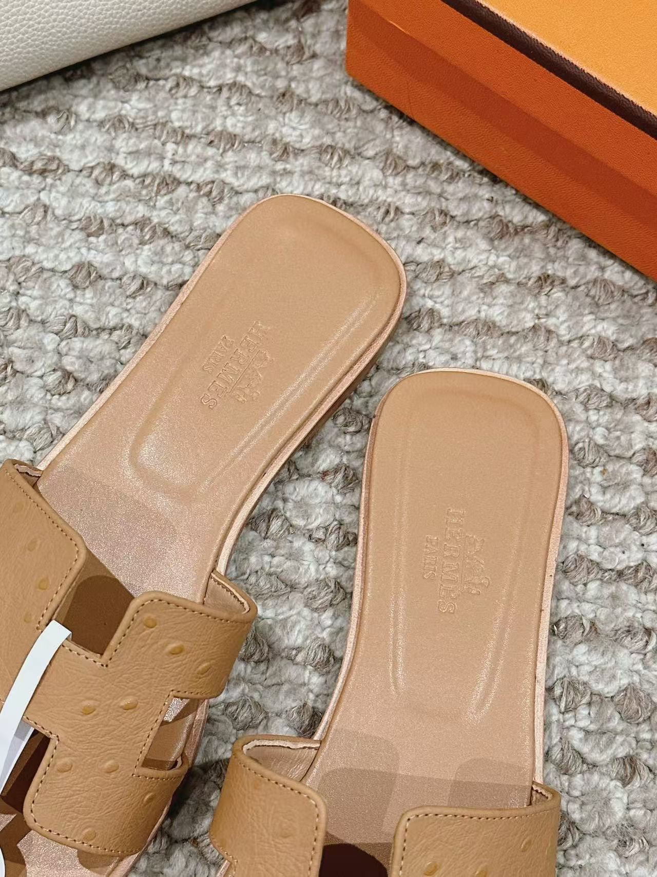 ua H**mes oran sandal