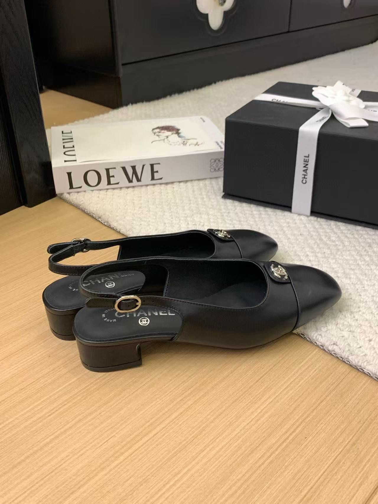 ua Ch*el slingbacks