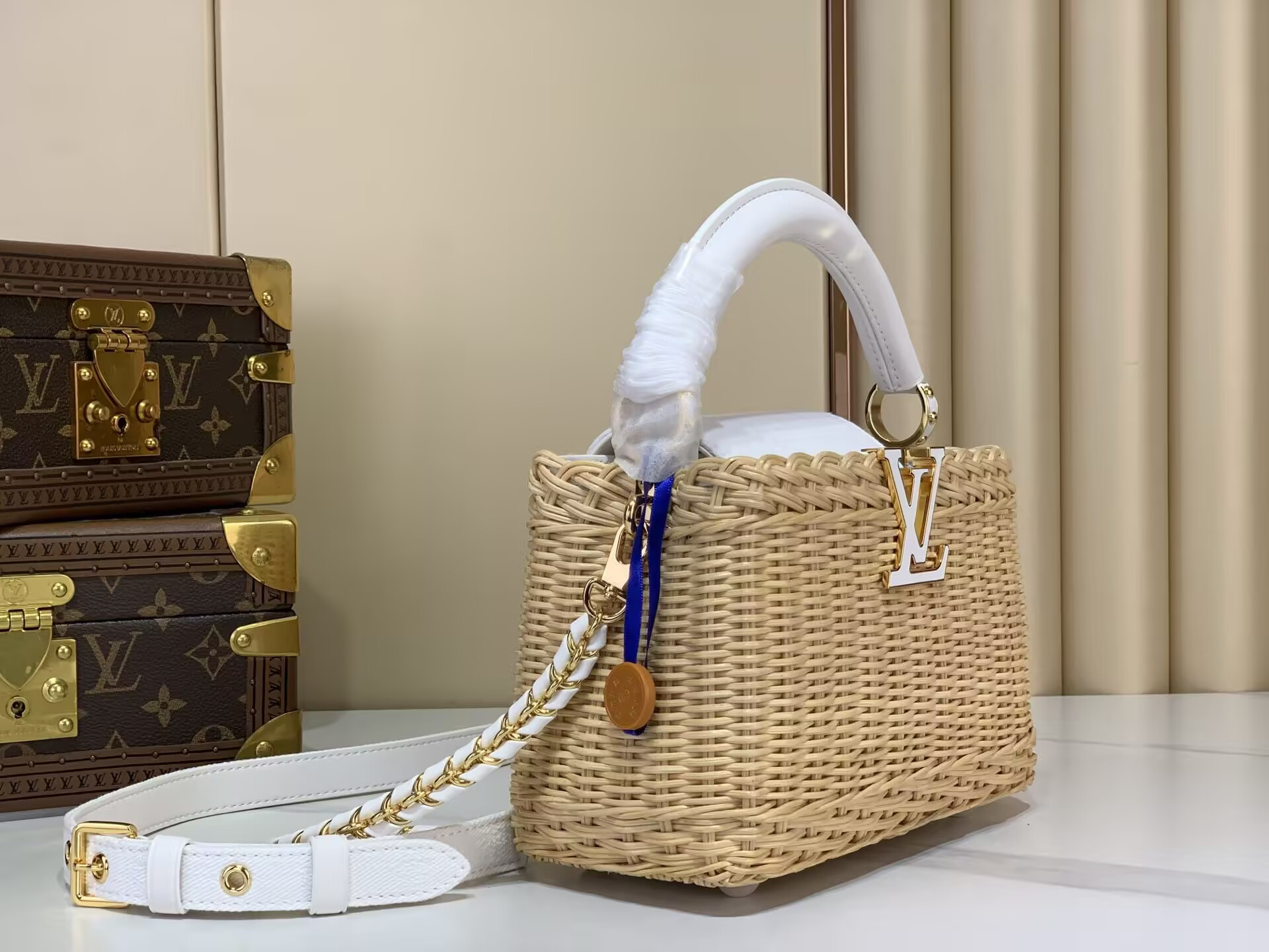 LV Capucines Mini M28548 21x13x8cm