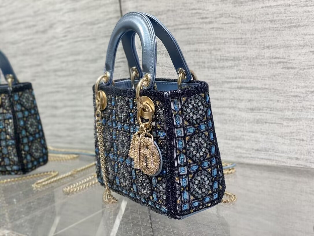 lady D*or bag 17cm limited edition