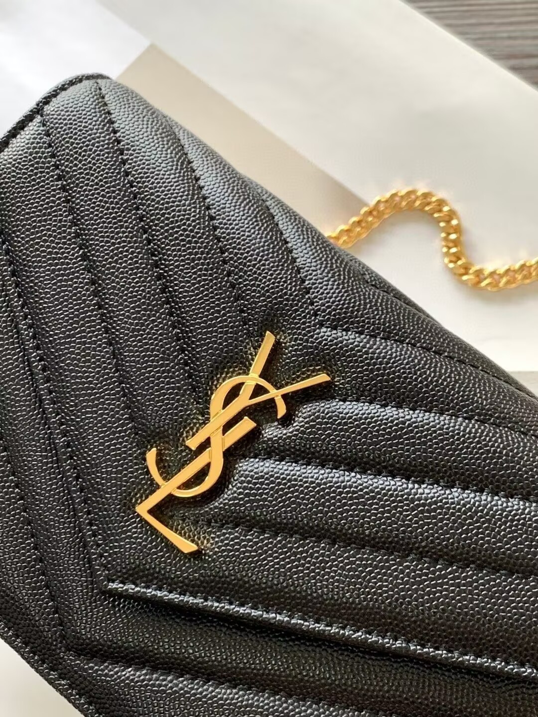 Y*L cassandra woc envelope chain wallet 19 x 12.5 x 3.5cm