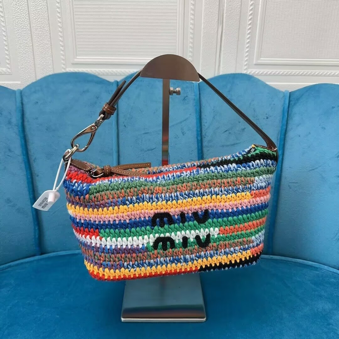 M1v M1v multicolored crochet pouch 19x14x10cm