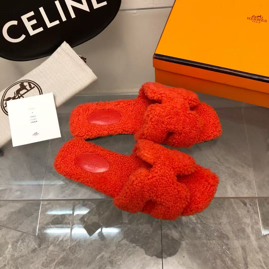 ua H**mes oran sandal