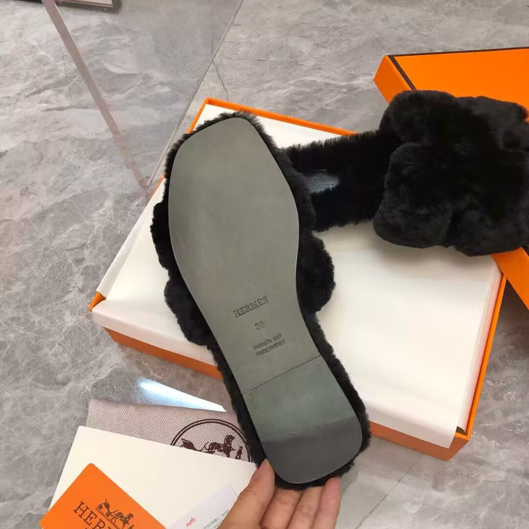 ua H**mes chypre sandal