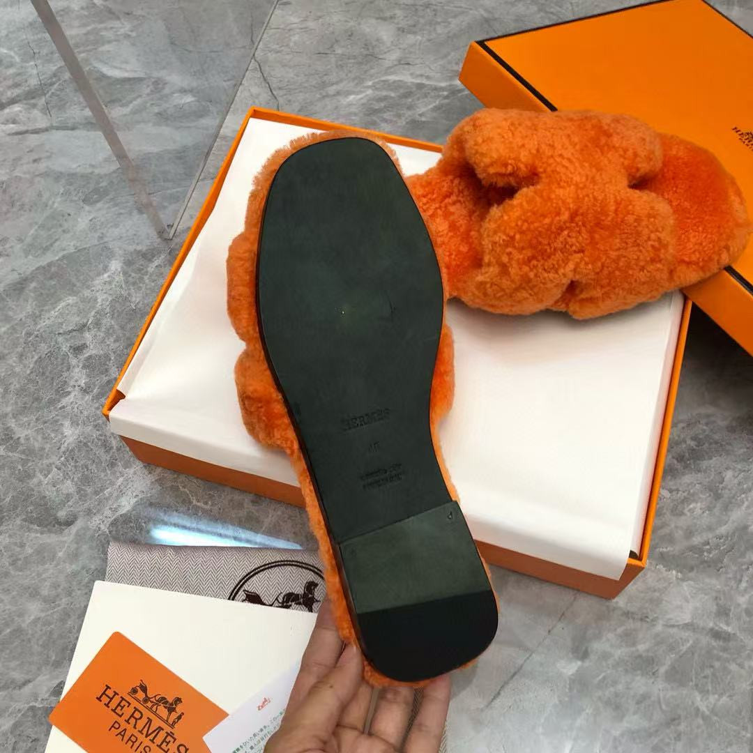 ua H**mes oran sandal