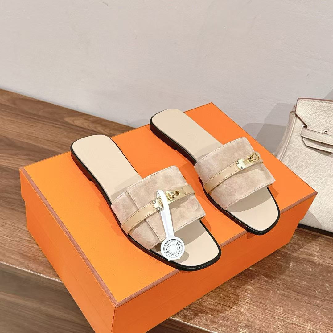 ua H**mes giulia sandal