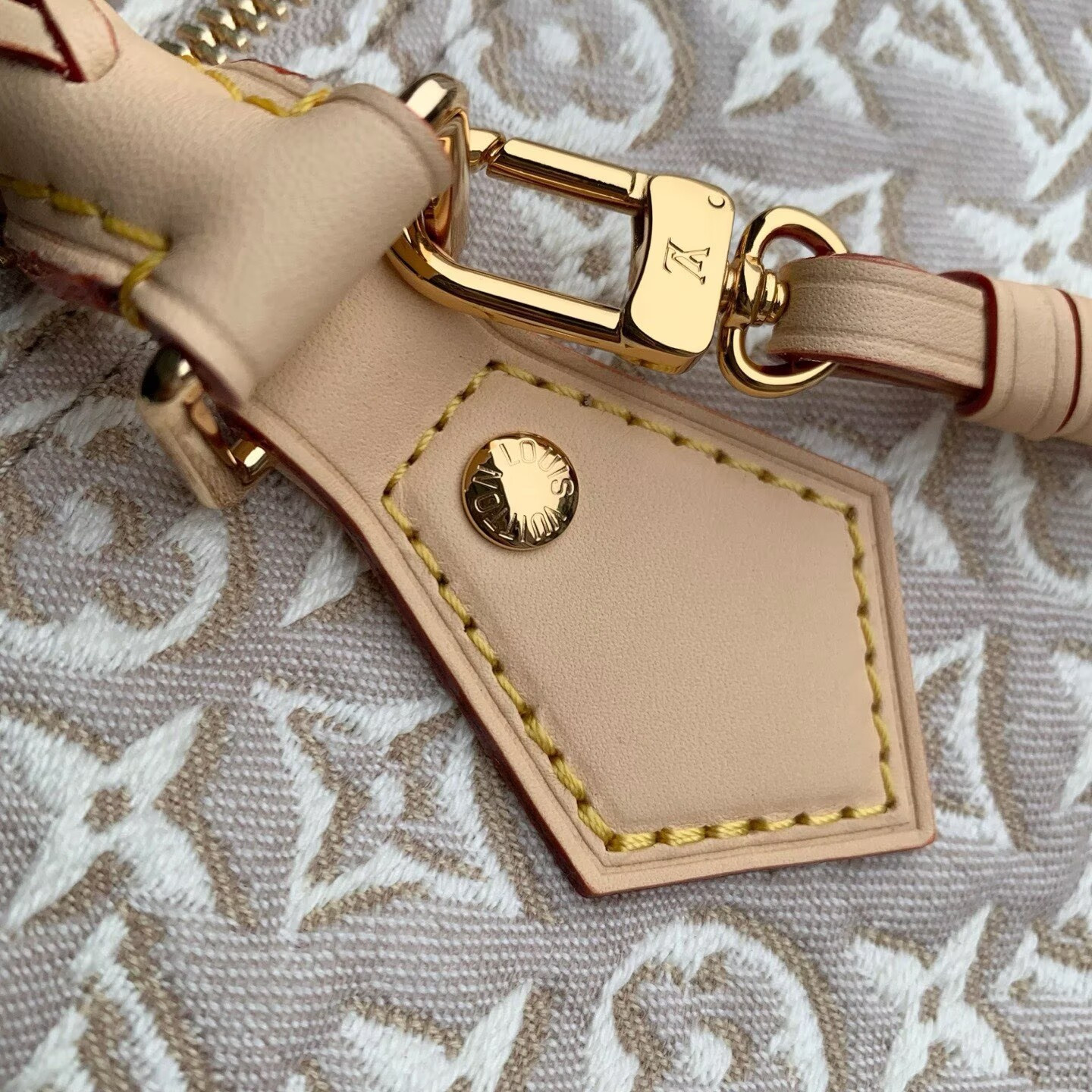 LV Speedy Soft 30 M28479 30x21x17cm
