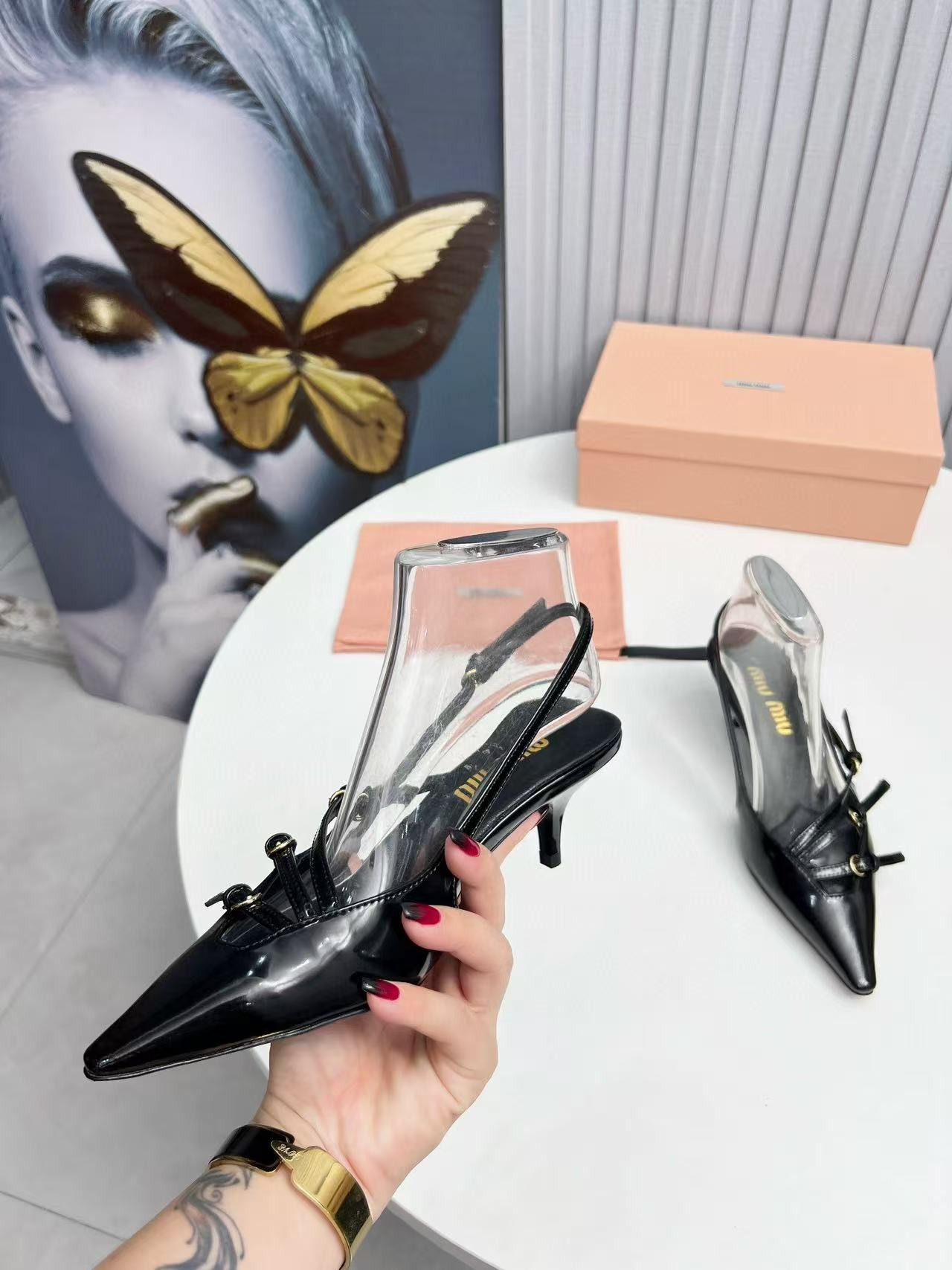 ua M1v M1v slingbacks with buckles