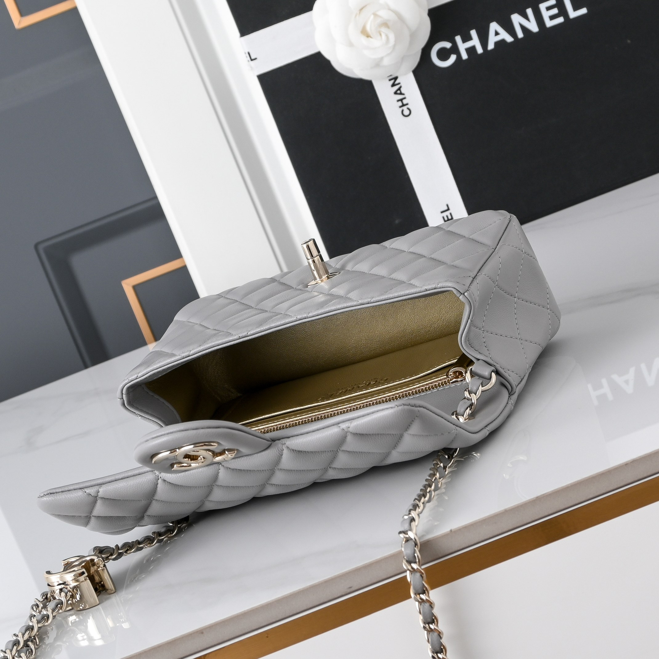 Ch*el classic flap handbag cf as5759 20x13x7cm