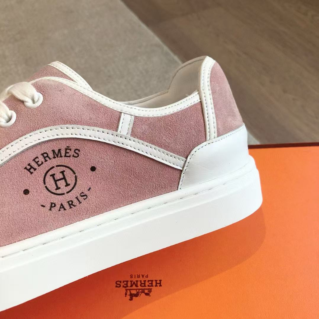 ua H**mes get sneaker
