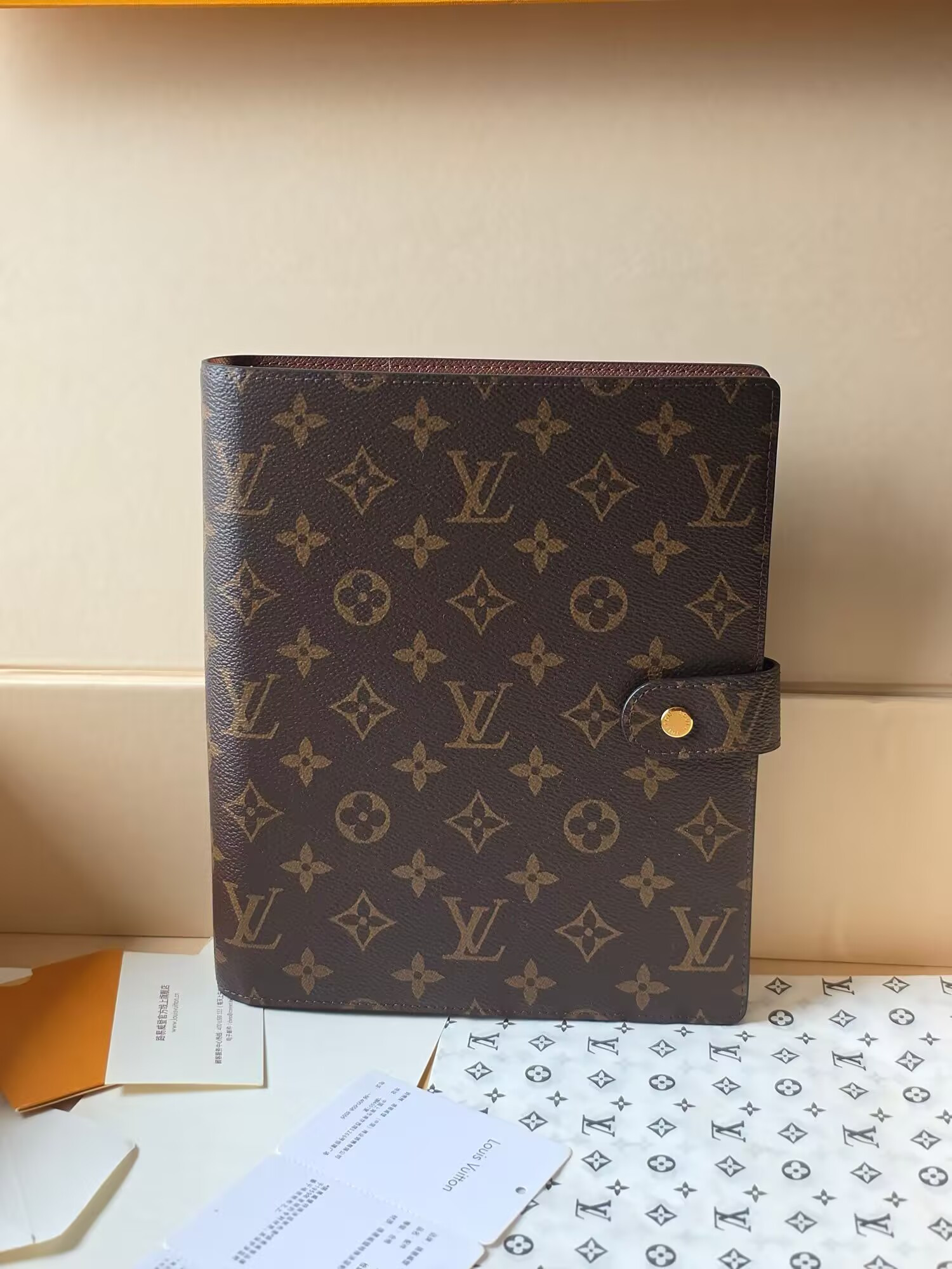 LV Large Ring Agenda Cover R20106 18.5x23x3cm
