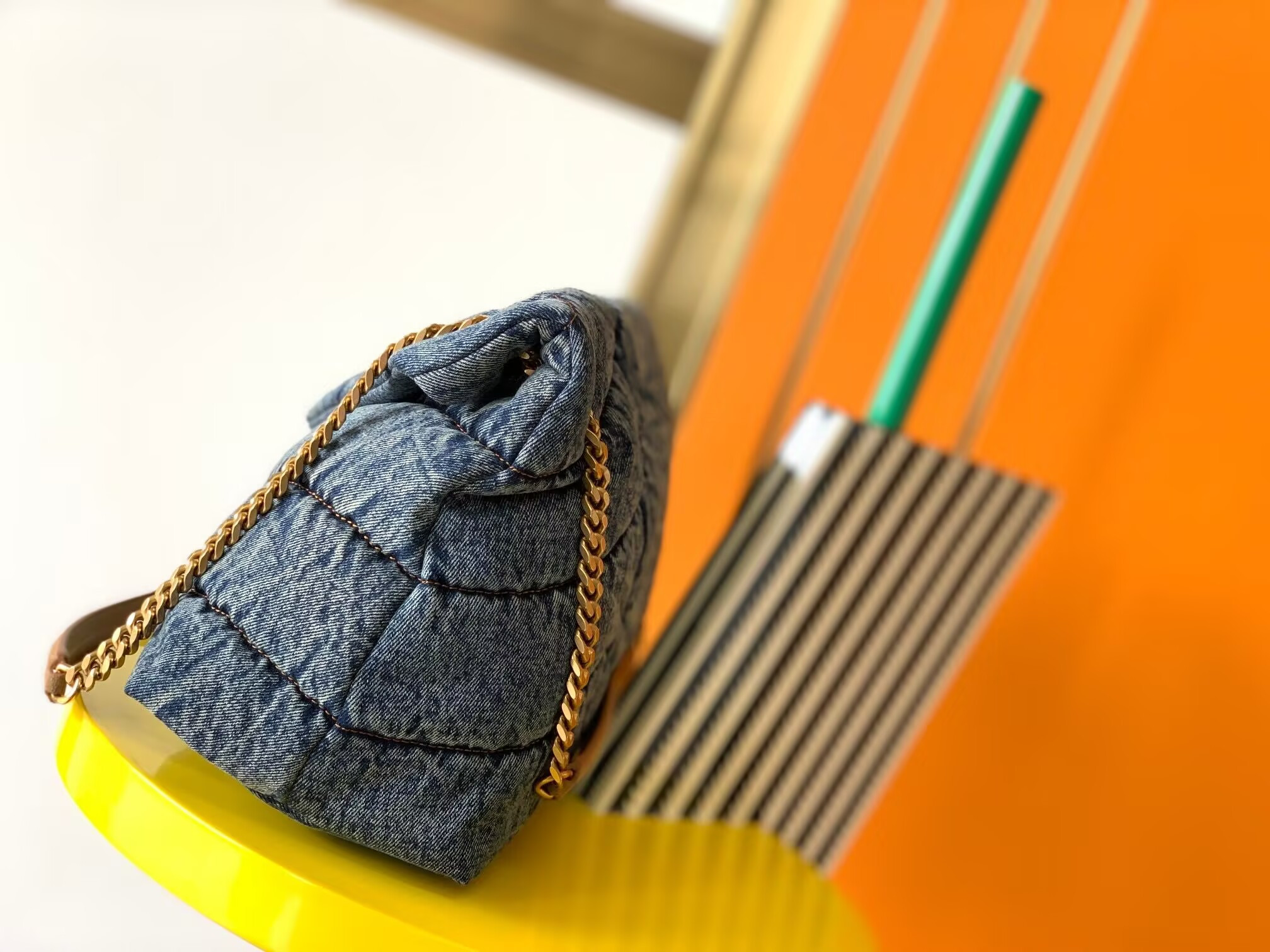 y*l puffer in suede and De*1m 35x23x13.5cm