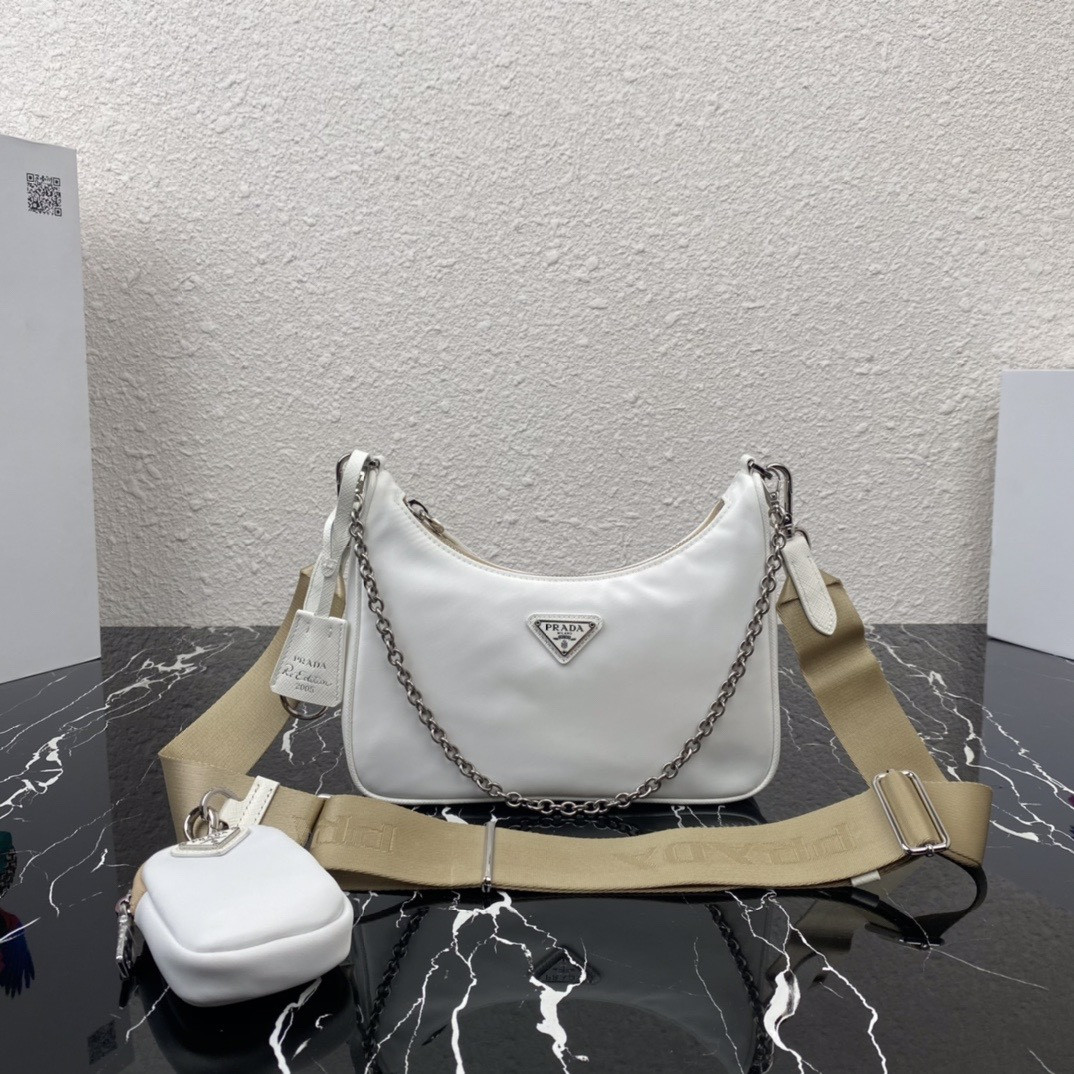 Pra*a re-edition 2005 re-nylon bag white