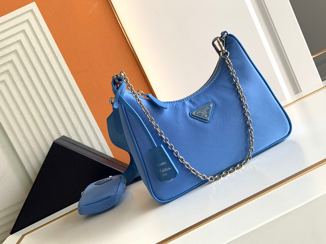 Pra*a re-edition 2005 re-nylon bag blue